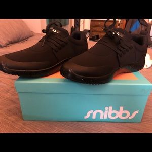 Snibbs slip resistant shoes